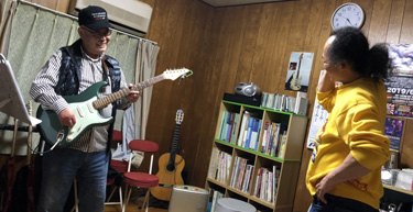 �n�����E�킽�Ȃ׃M�^�[����